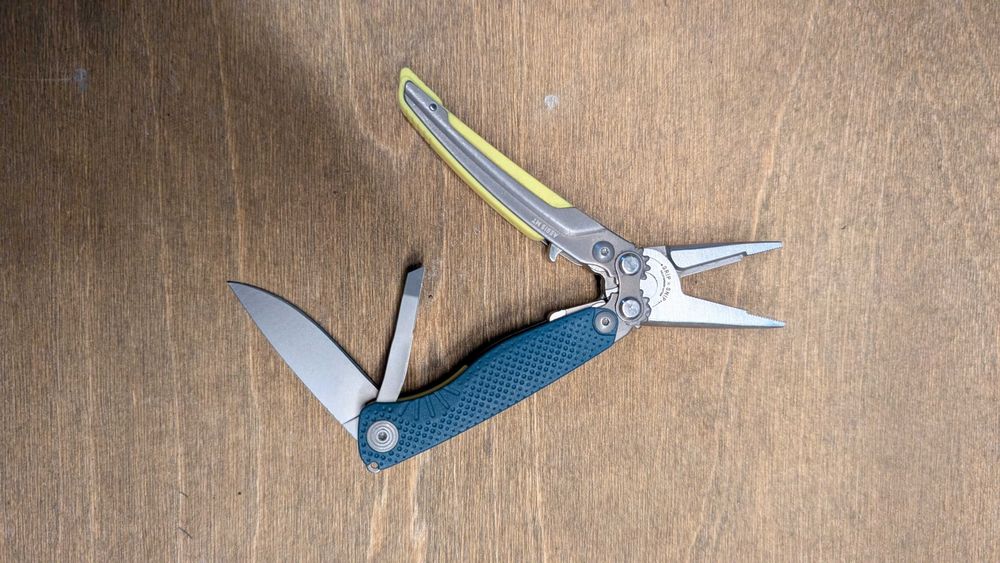 Multitool Sog Aegis MT