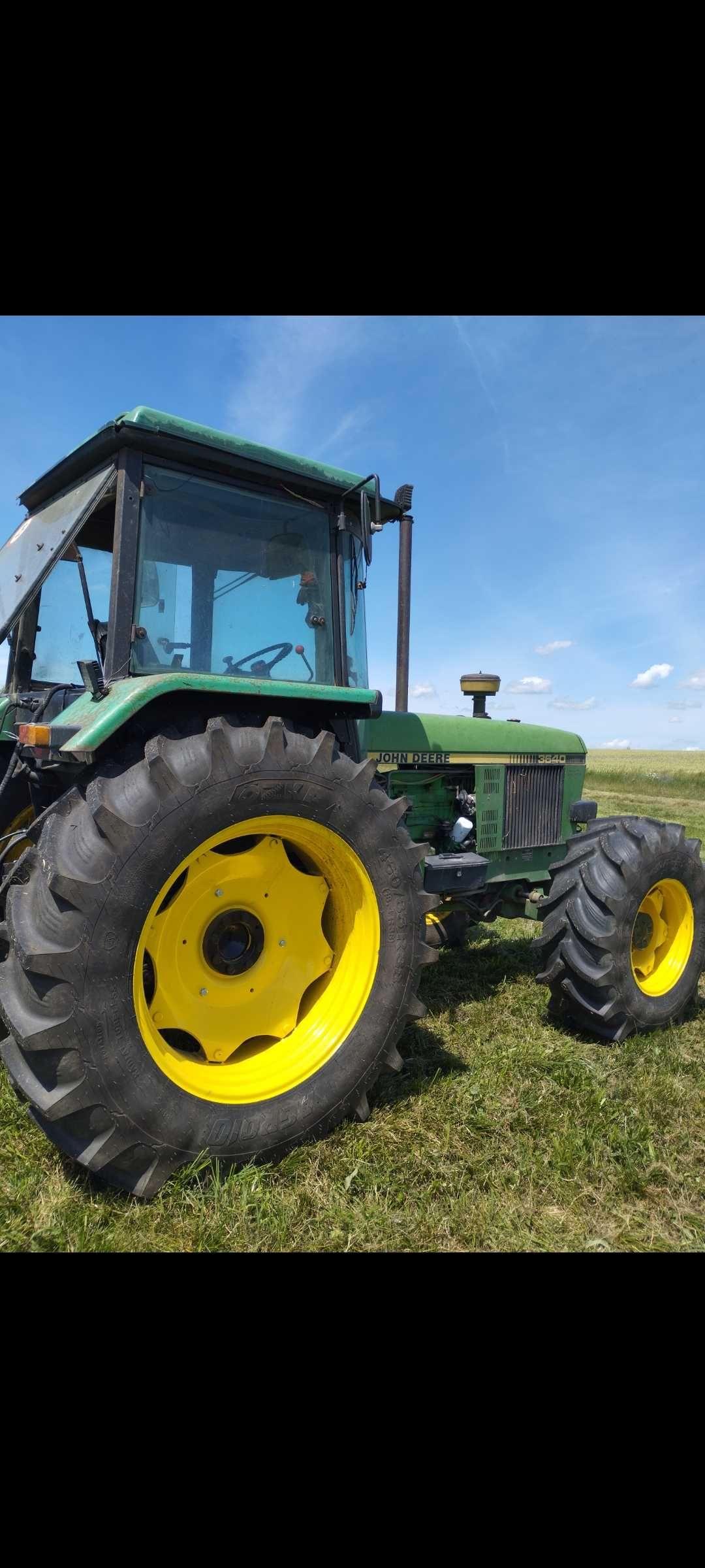 Ciagnik John Deere 3640