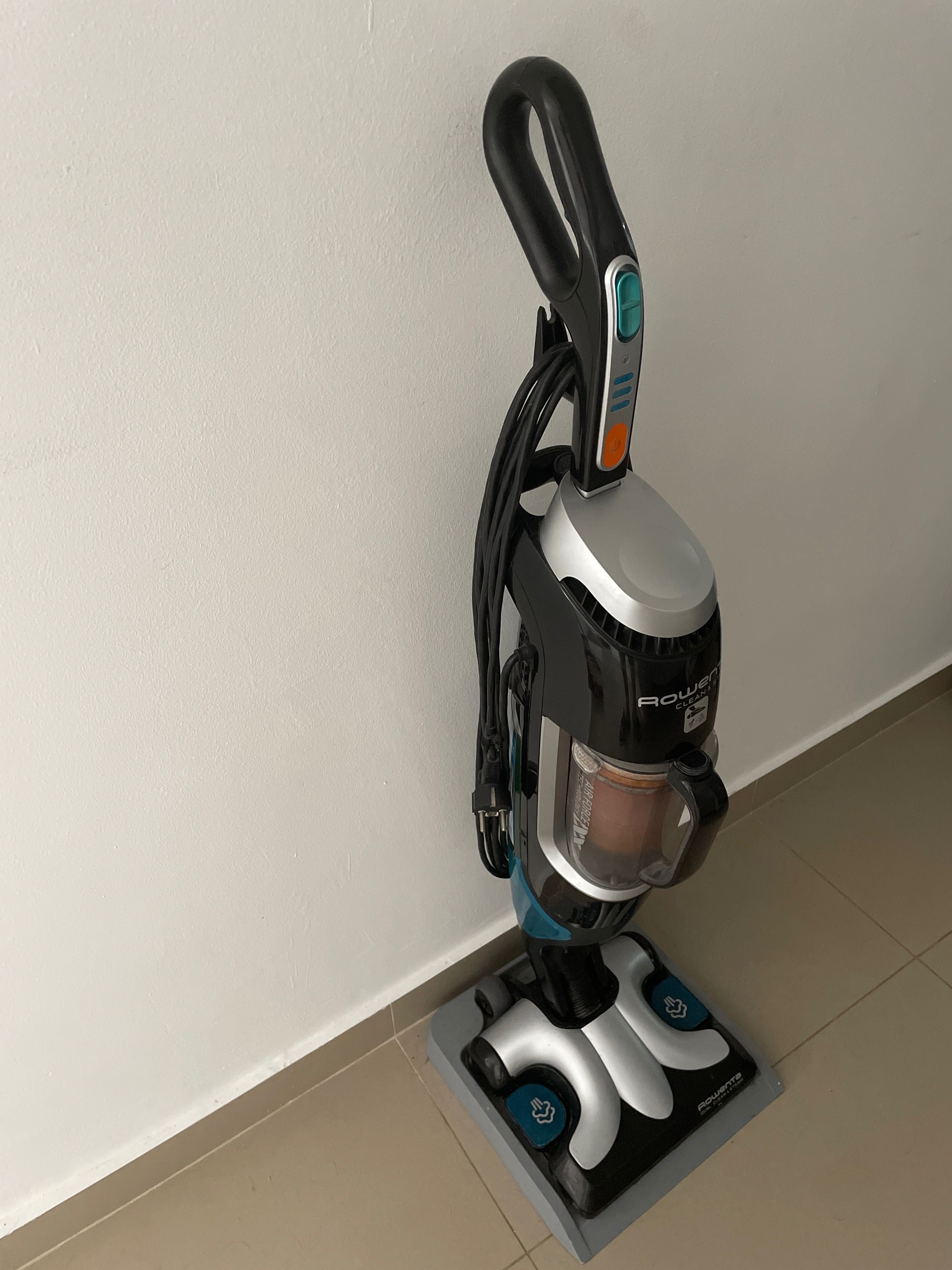 Rowenta aspirador vertical