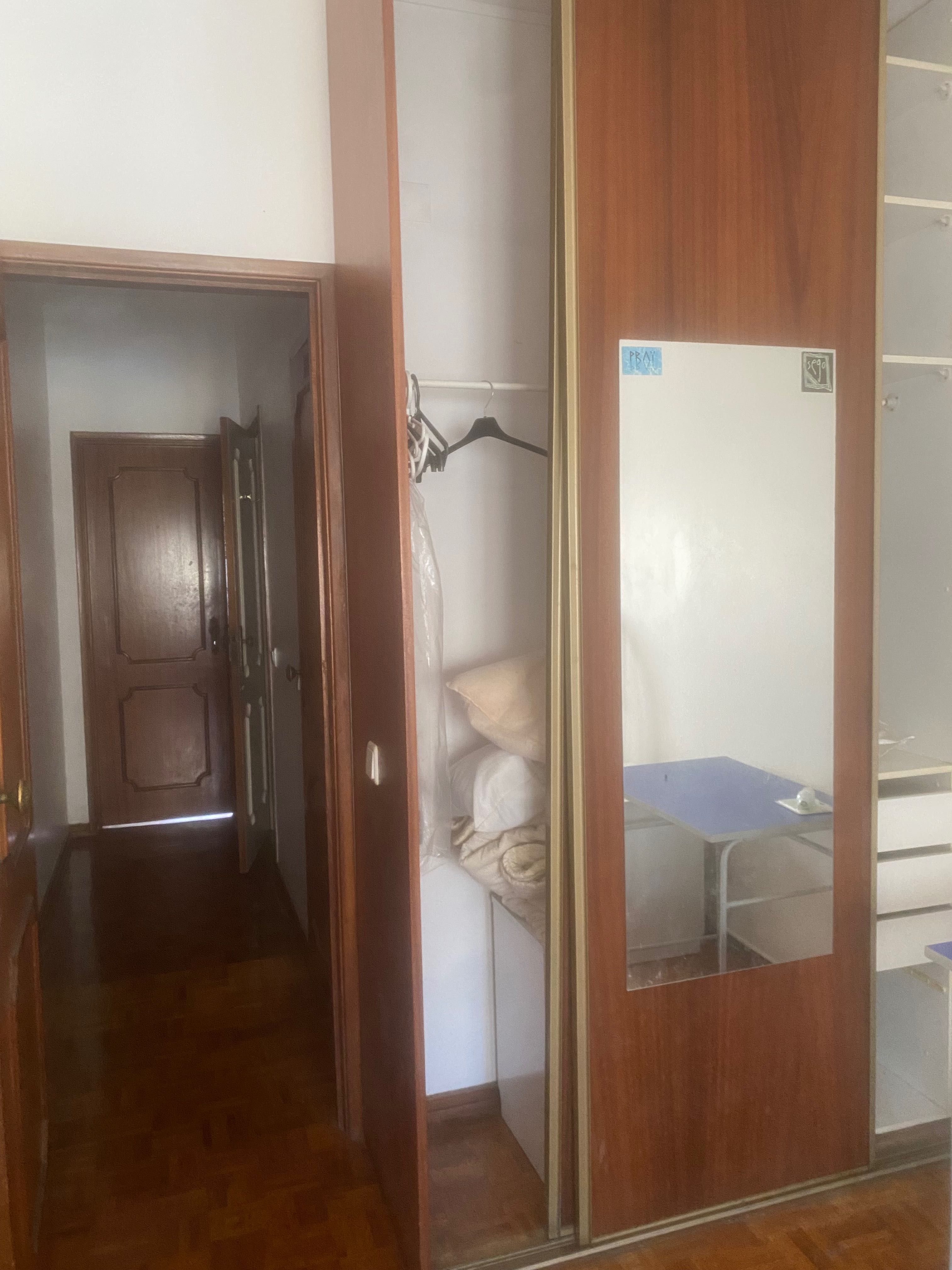 Quarto para alugar Quinta das Palmeiras Oeiras