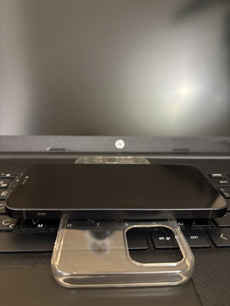 iPhone(Айфон) 12 чорний 64GB