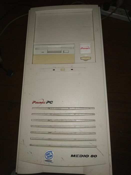 ПК в сборі доволі старий