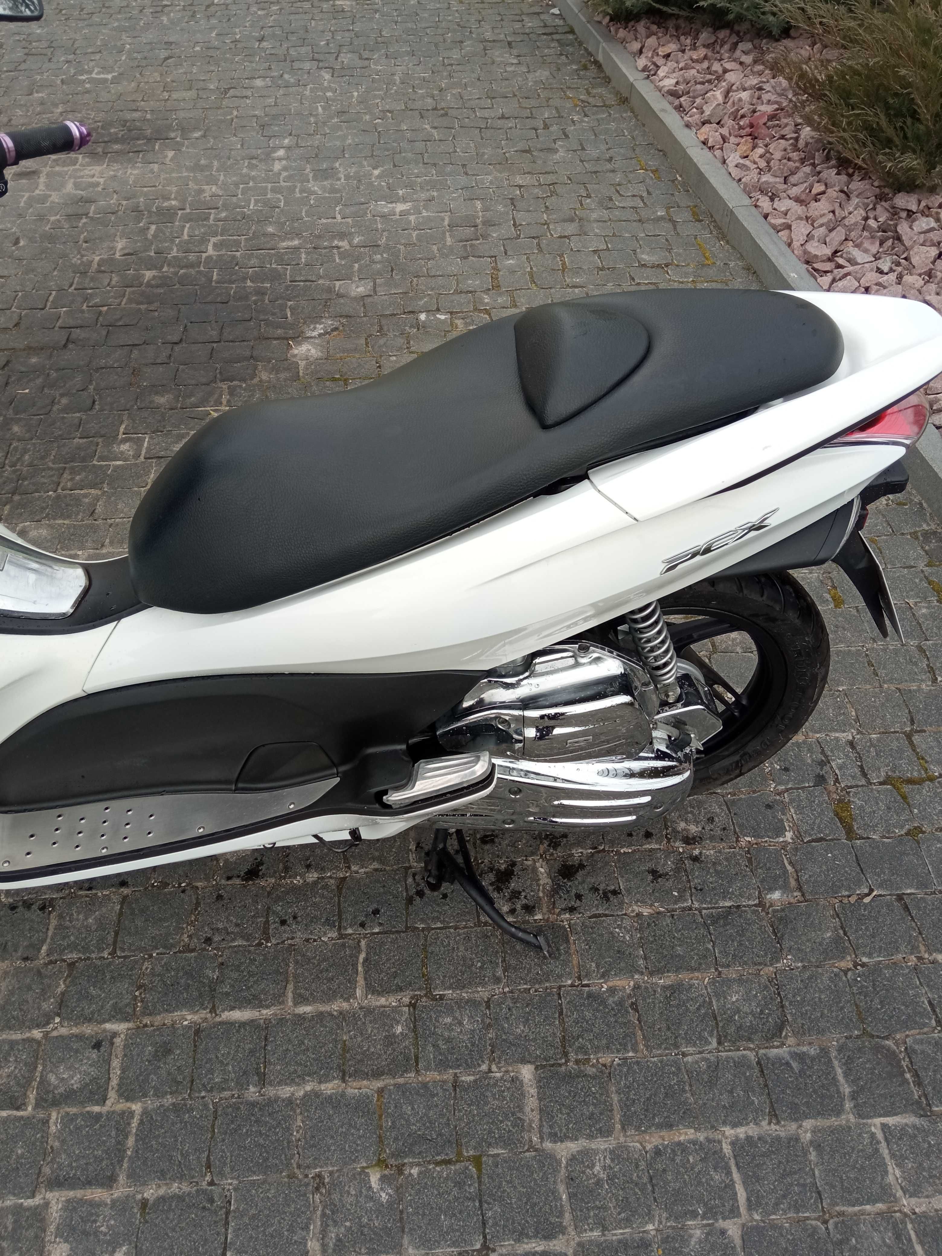 Honda PCX 125 інжекторний водяне охолодження