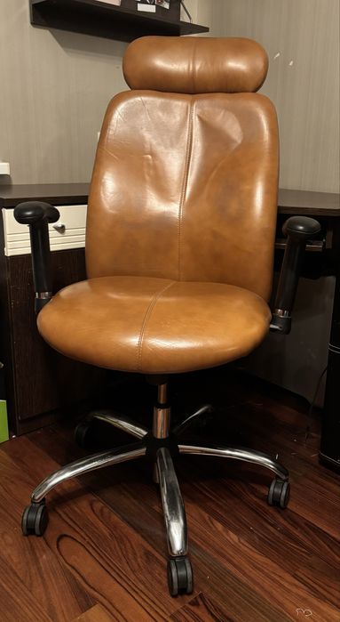 Крісло компʼютерне, крісло офісне, стілець компʼютерний