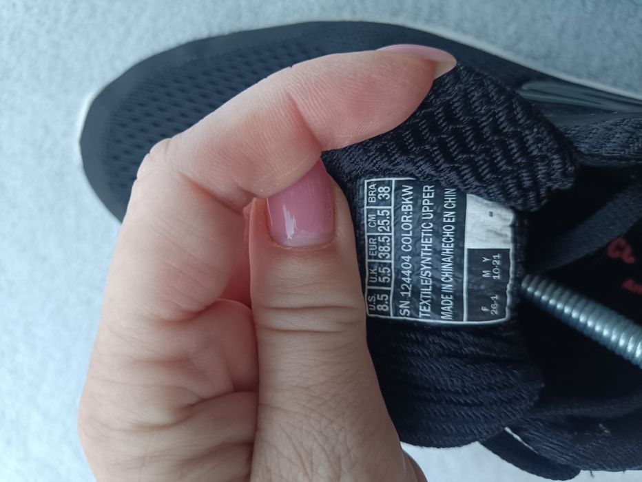 Женские кроссовки Skechers р39