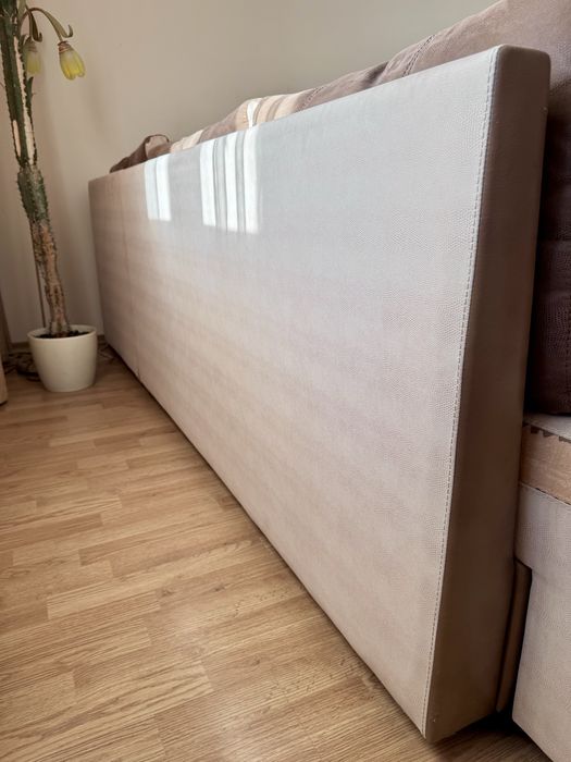 Кутовий диван, розкладний, з підйомним механізмом, журнальним столиком