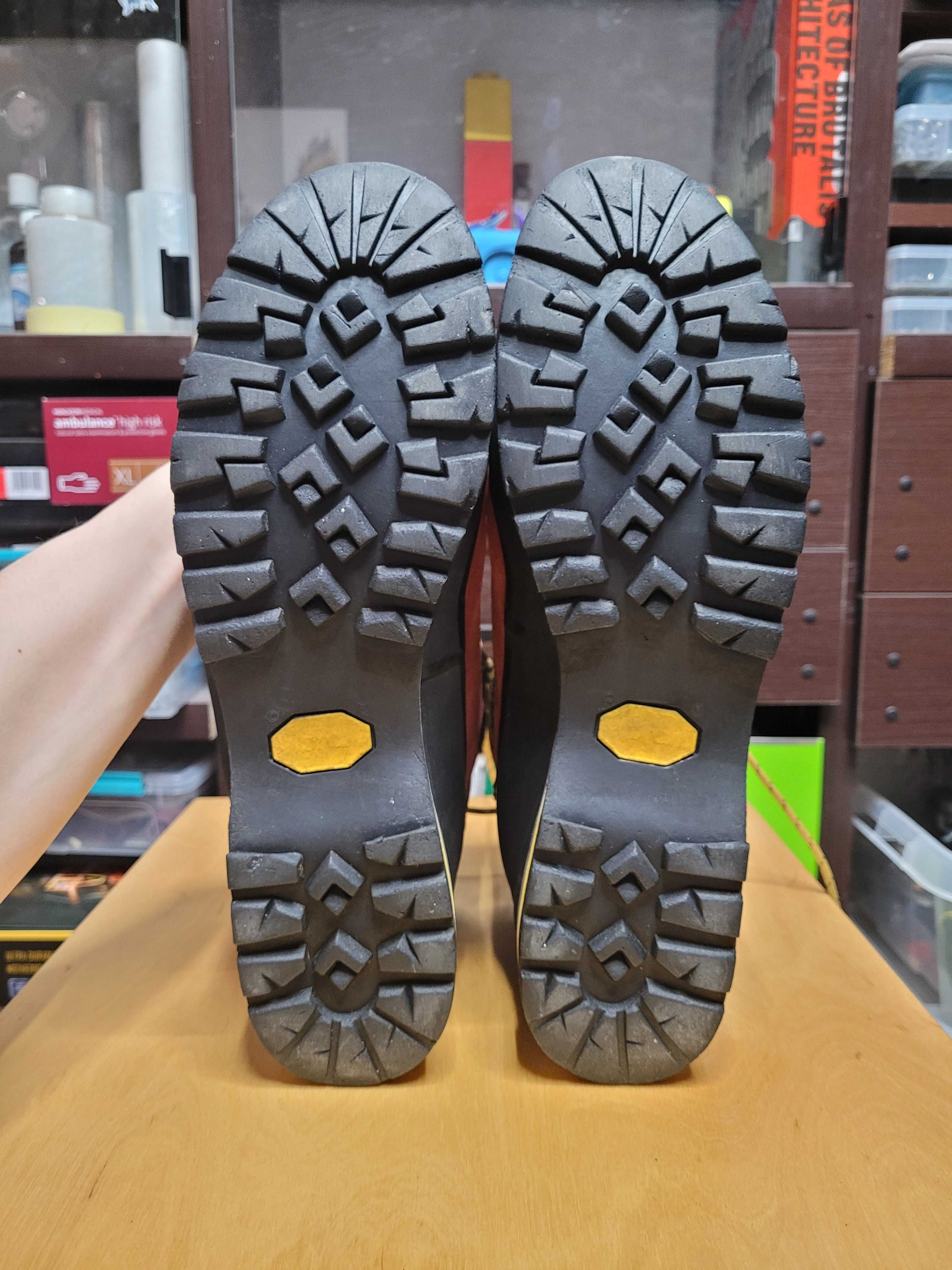 Зимові туристичні черевики Garmont розмір 47,5 US13 нога 29-29,5см