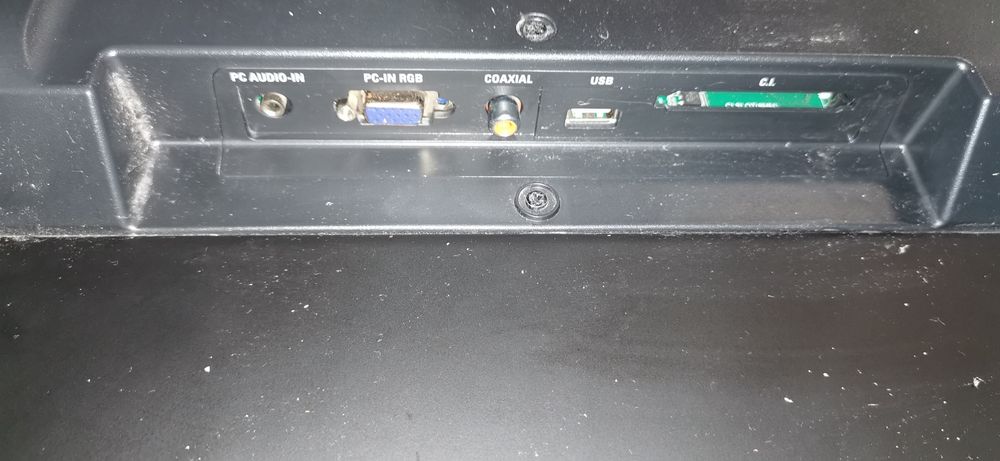 Telewizor Funai 32 z uchwytem