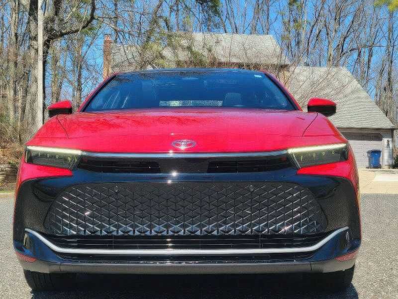 2023 Toyota Crown Platinum