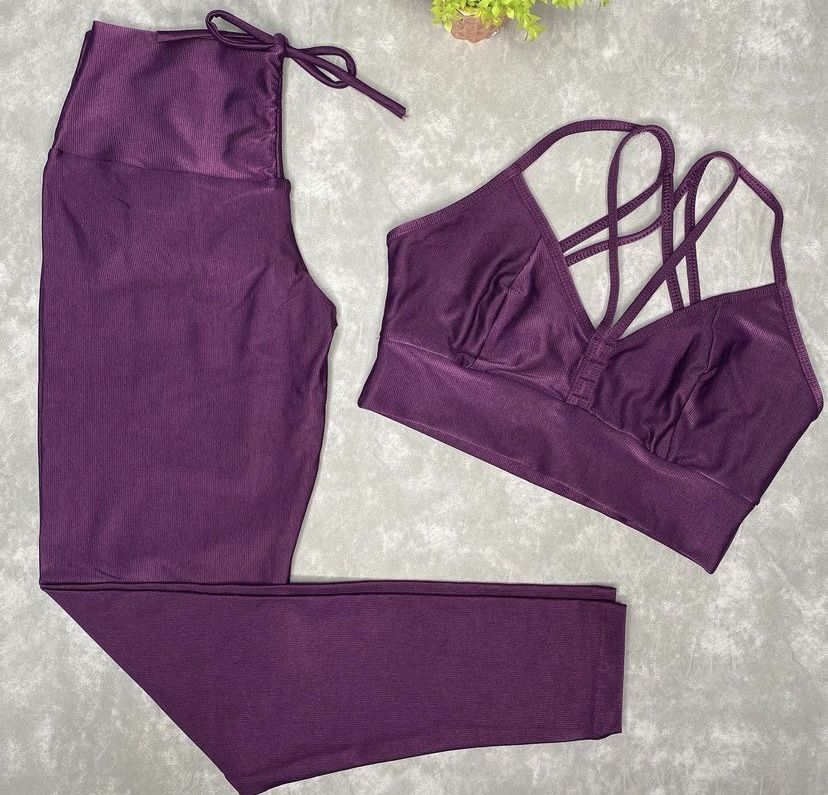 Conjunto de Legging + top Desporto