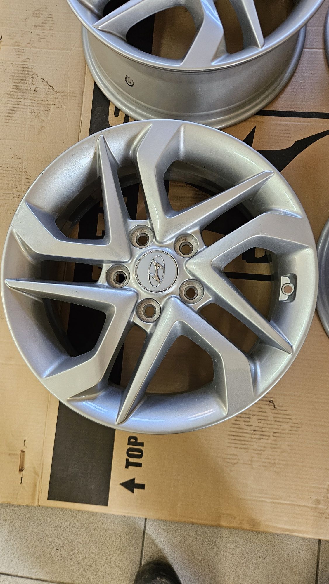 felgi aluminiowe 16" 5x114,3 6,5x16 ET 45 Hyundai Kia Mazda Toyota