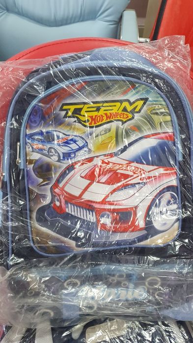 Рюкзак школьный на колесах