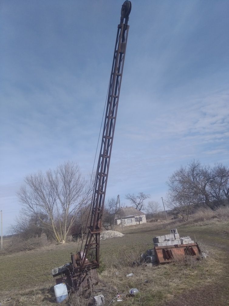 Кран підйомник піонер