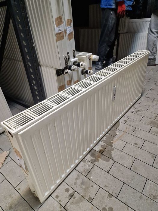 Grzejnik Używany 140x50 V11 / V22