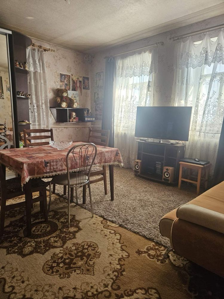 Продам пол дома в Песочине