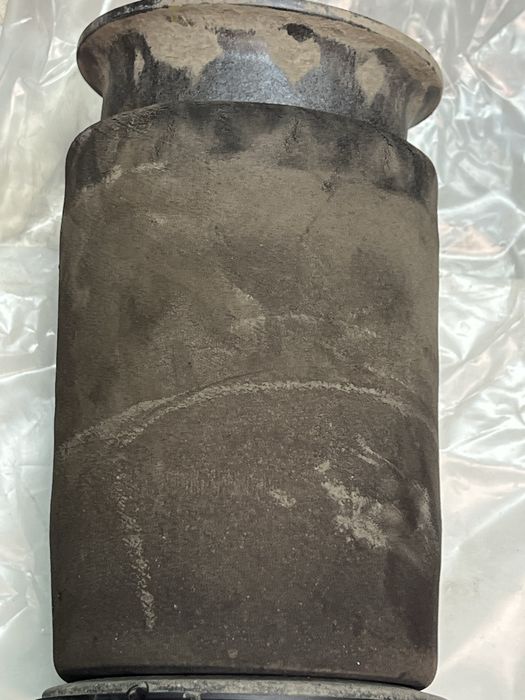 Пневмо балон BMW X5 X6 e70 e71 задній