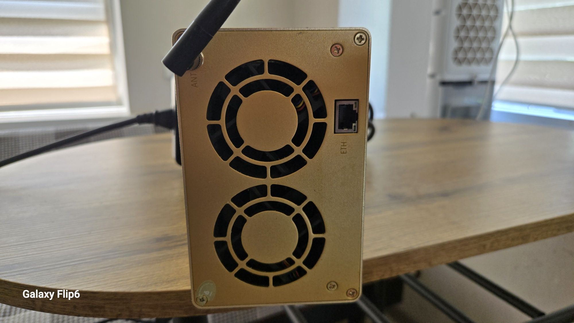 Майнер iPollo v1h 850Mh та iPollo v1 wifi mini