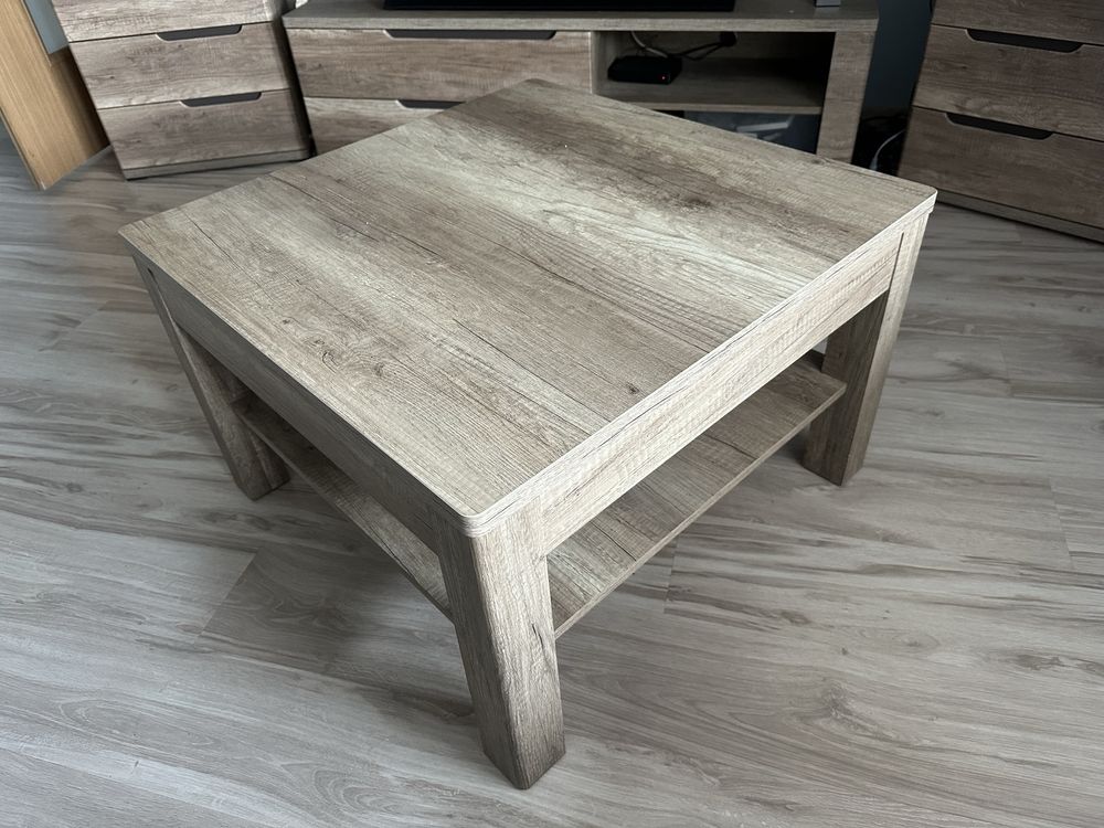 Stolik kawowy 75x75