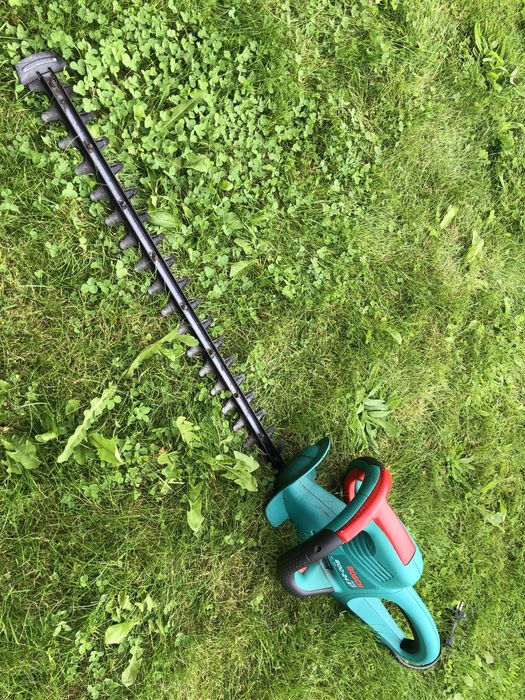 Кущоріз Bosch AHS 600-24 ST