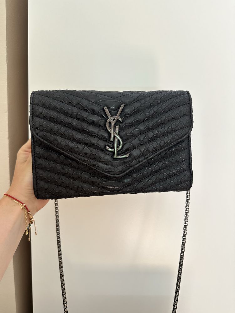 Yves saint laurent torebka czarna matowa skora weza, krokodyla,l