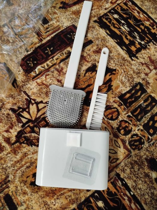 Йоржик силіконовий для туалету.