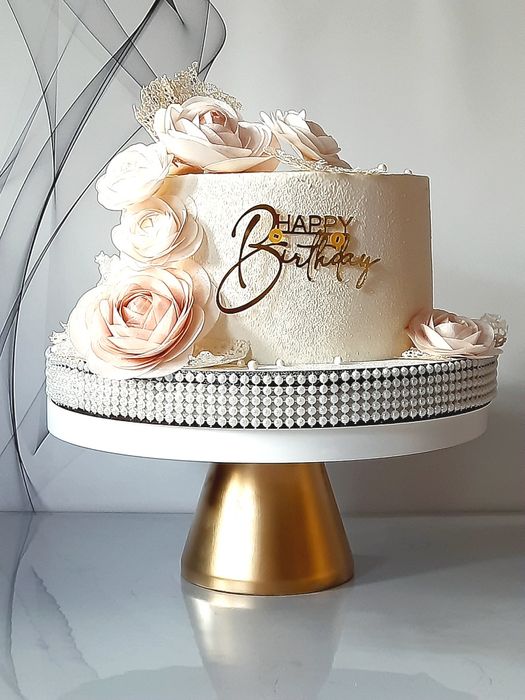 Приймаю замовлення на виготовлення тортів тістечок, порційних десертів