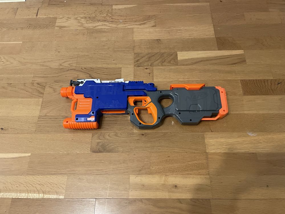 Nerf N-Strike Elite Hyperfire (dużo strzałek)