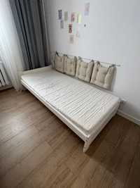 Łóżka drewniane w dobrym stanie