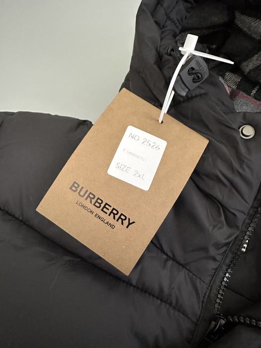 Пуховик Burberry ( нові зі всіма бірками )