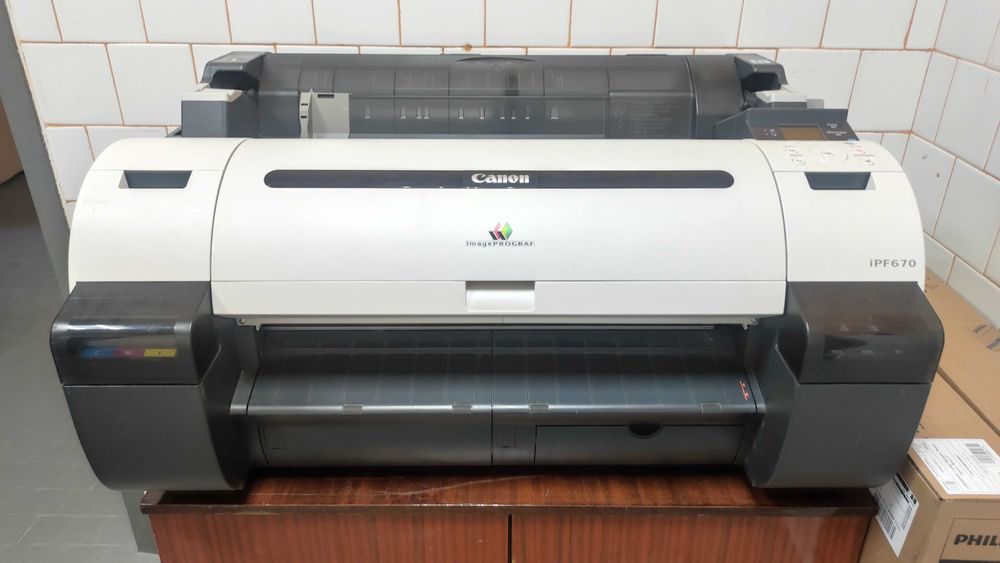 Принтер/плоттер Canon imagePROGRAF IPF 670