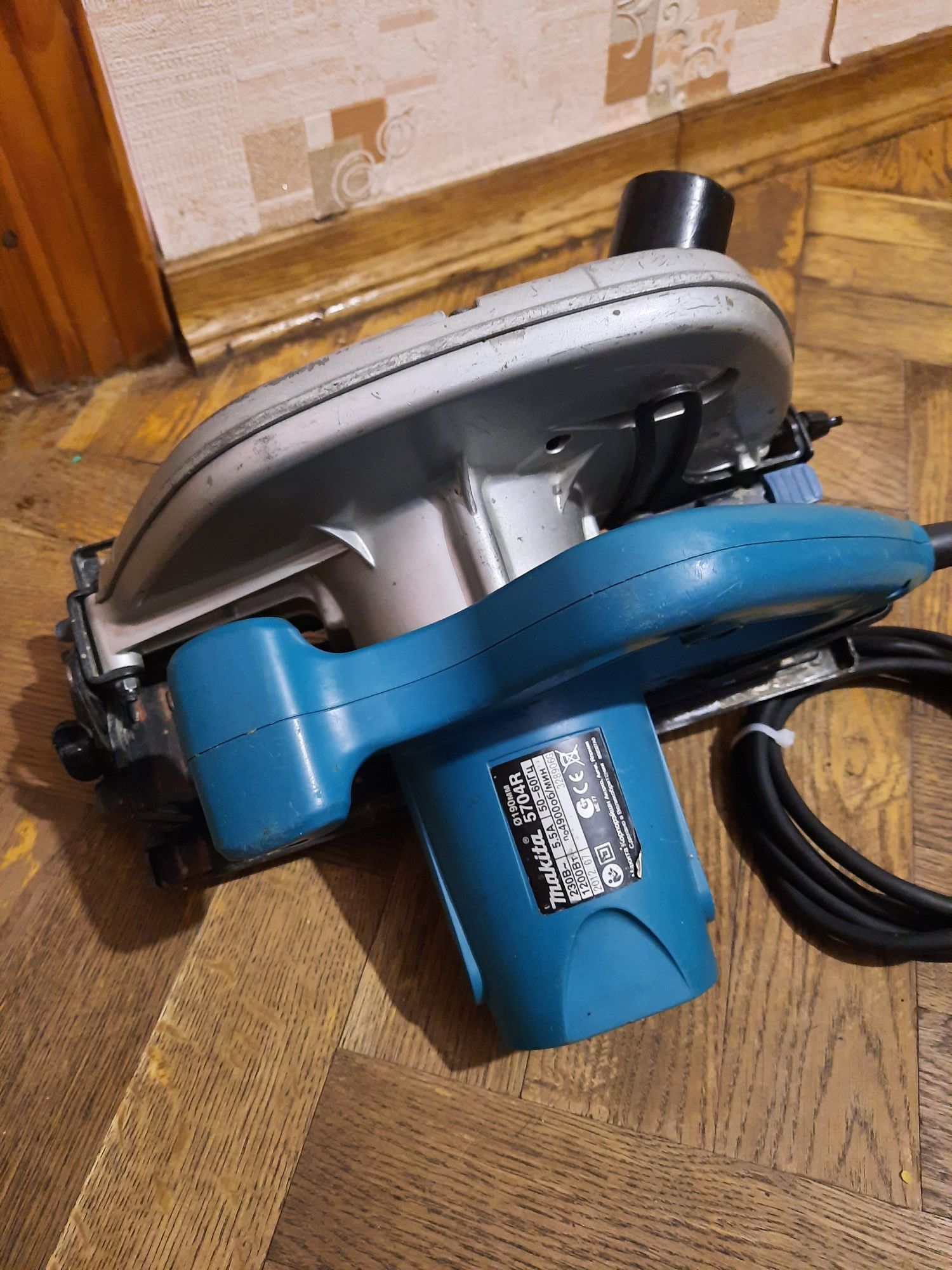 100% оригінал!!Дискова пила Makita 5704 R,1200вт,диск 190мм