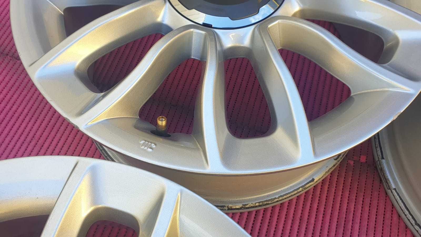3577 - Jantes 16 5x98 Originais Fiat 500L