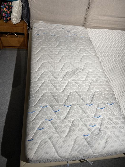 Materac zdrowotny MagniStretch 9 90x200x23 po ekspozycji Idealny Stan