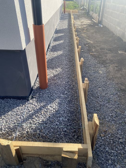 Бетонні роботи. Відмостки. Фундаменти. Площадки. Доріжки. Тераси.