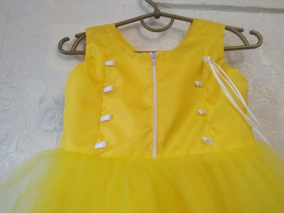 Платье желтое на девочку 4-6 лет. Сукня Сонечко