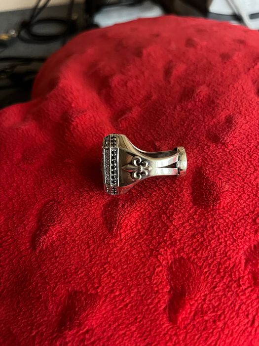 Atrakcyjny męski srebrny sygnet „ LEW „ z onyksami i cyrkoniami