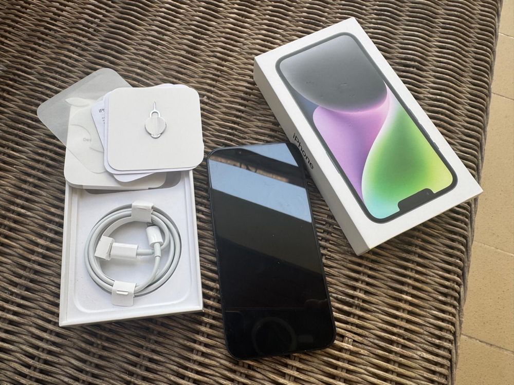 IPhone 14 preto impecável
