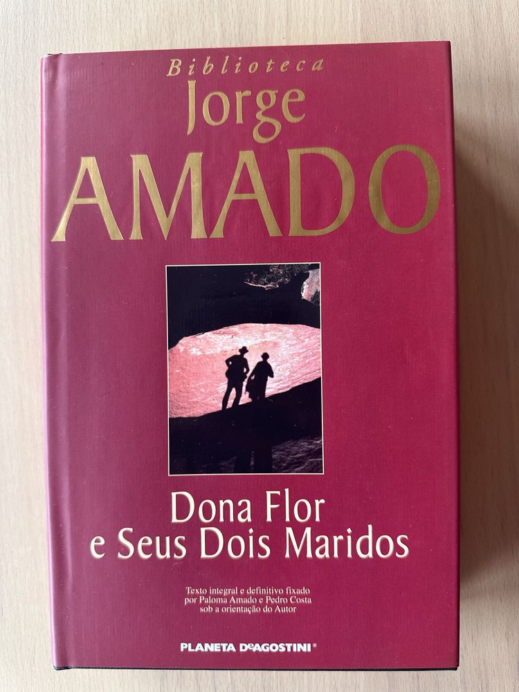 Livro “Dona Flor e Seus Dois Maridos” de Jorge Amado