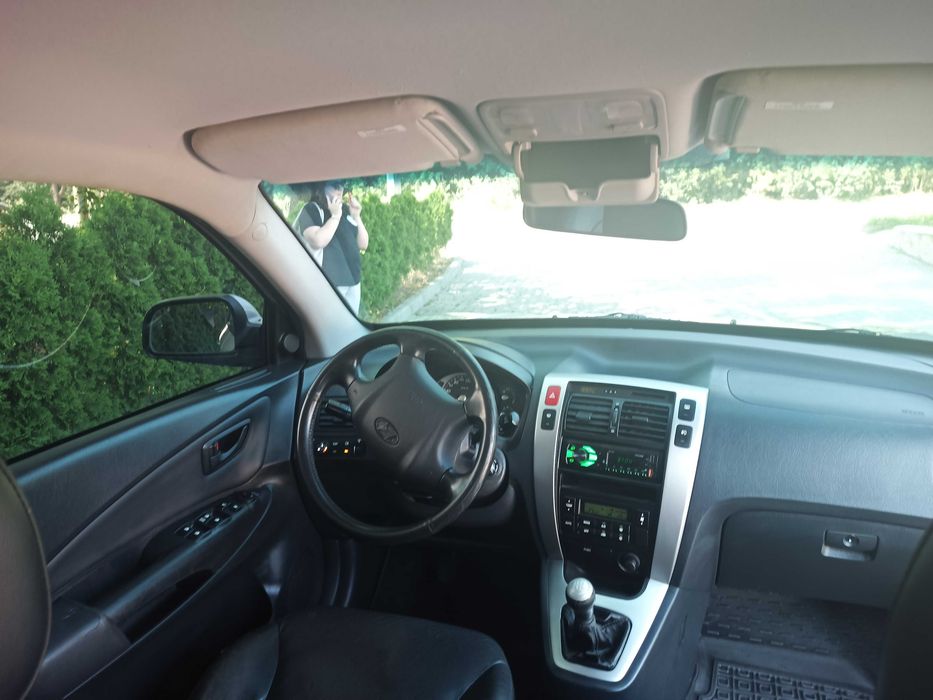 Хюндай Туксон в чудовому  стані, обслужений.