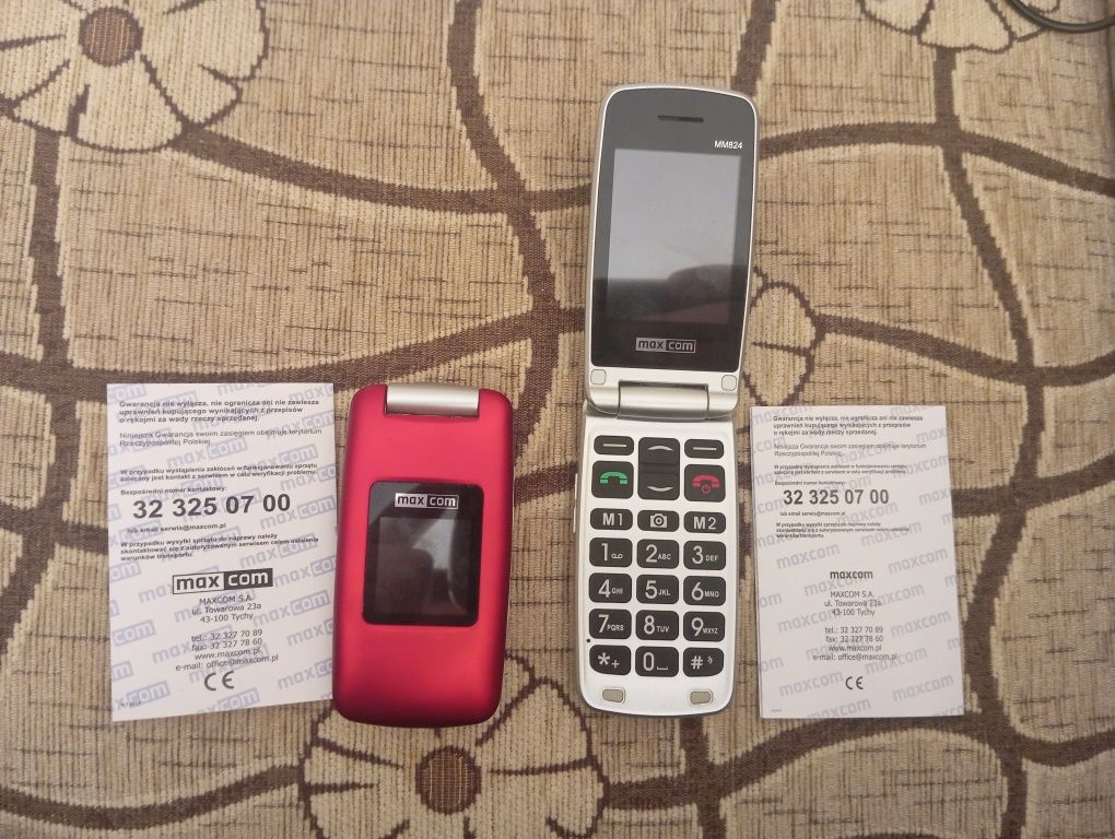 Dwa telefony maxcom MM824