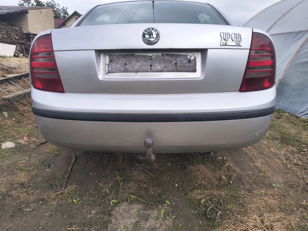 Skoda Superb 1 części