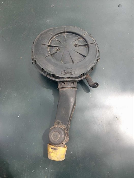 Корпус фільтра повітряного форд ескорт карбюратор моноінжектор шрот