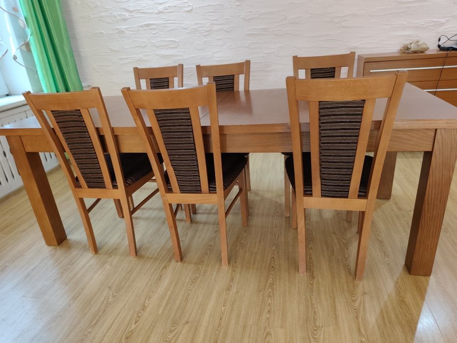 Stół rozkładany 220 8 krzeseł