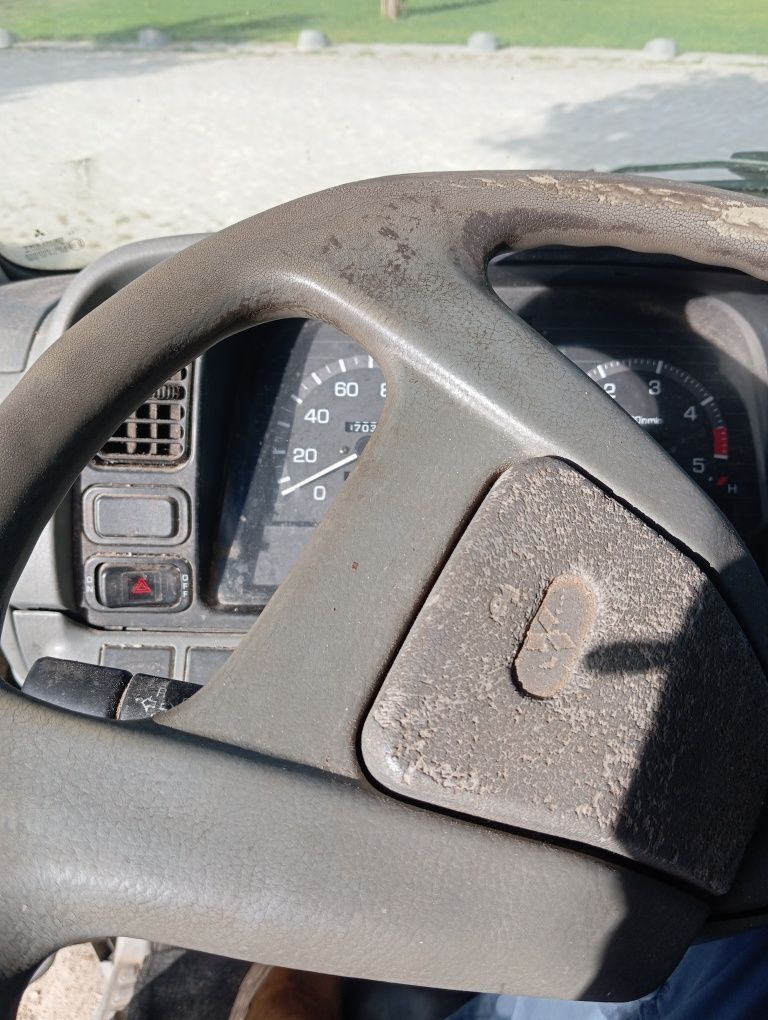 Canter Mitsubishi, com caixa frigorífica 1997