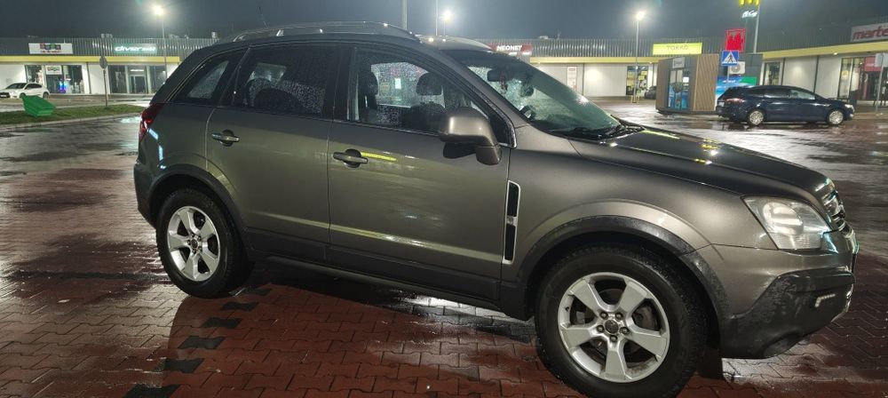 Sprzedam Opel Antara 2.4 z gazem 2008r