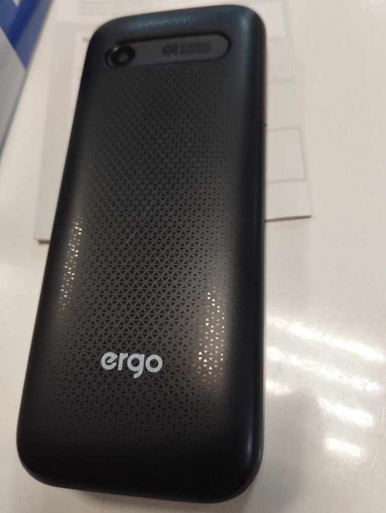 Продам телефон Ergo