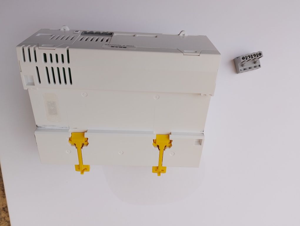 Licznik energii elektrycznej IEM 3350 Schneider