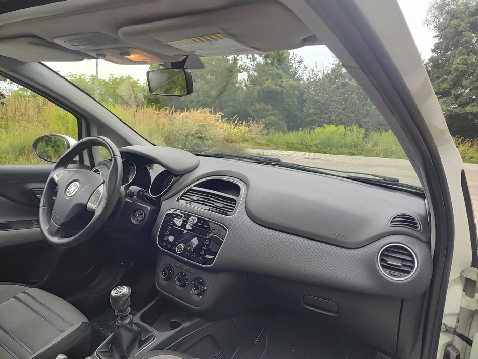 Fiat Punto EVO z Niemiec, Panorama dach, Klimatyzacja