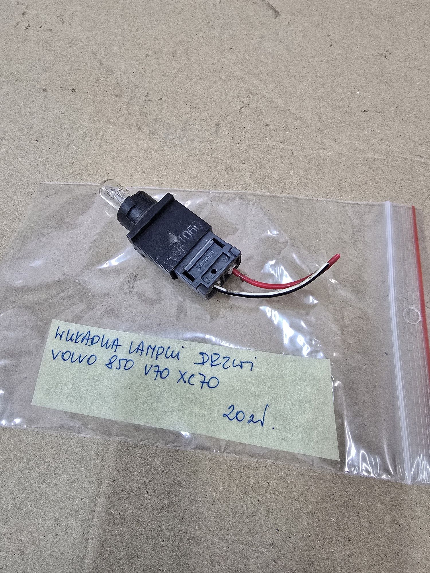 Wkładka lampki drzwi volvo 850 V70 XC70