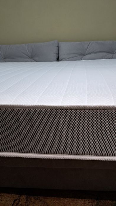 Продам матрац 1,60х2